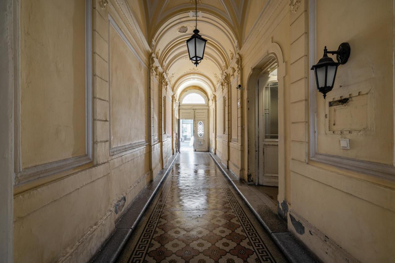 Premium Art Deco Apartment At Broadway // 4Bdr & 3Br Budapest Exterior photo