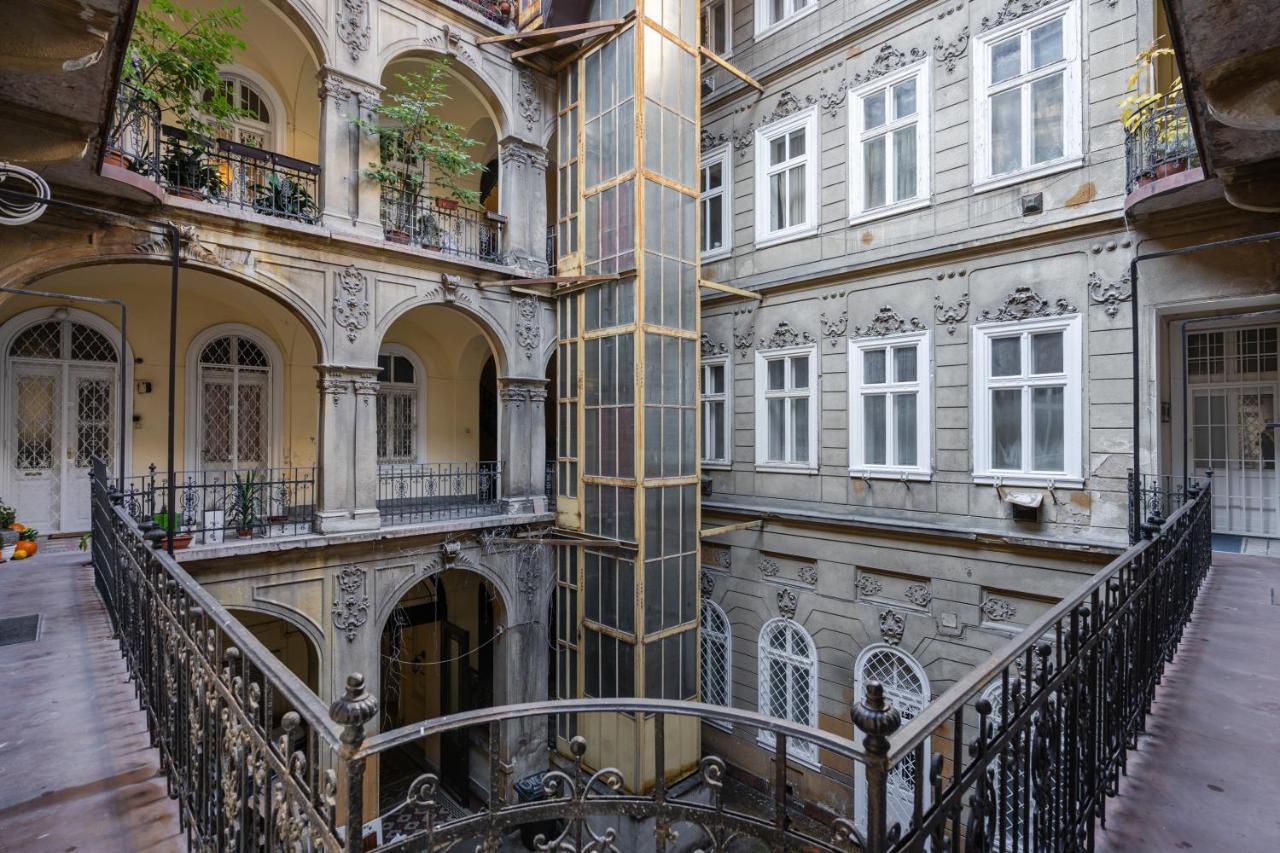Premium Art Deco Apartment At Broadway // 4Bdr & 3Br Budapest Exterior photo